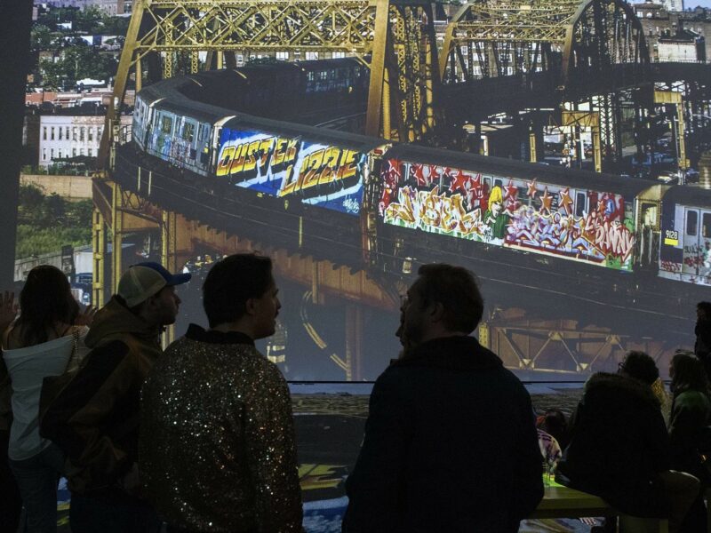 ‘Loading’ – exhibition at Palais Immersif